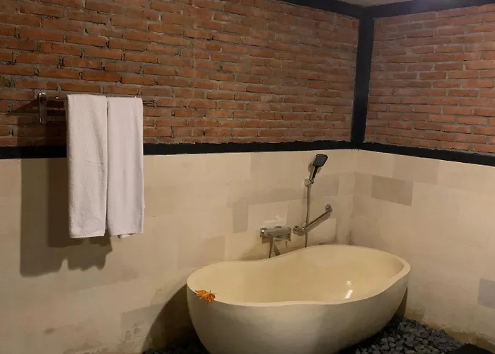 Uma Ayu Bali * Munduk